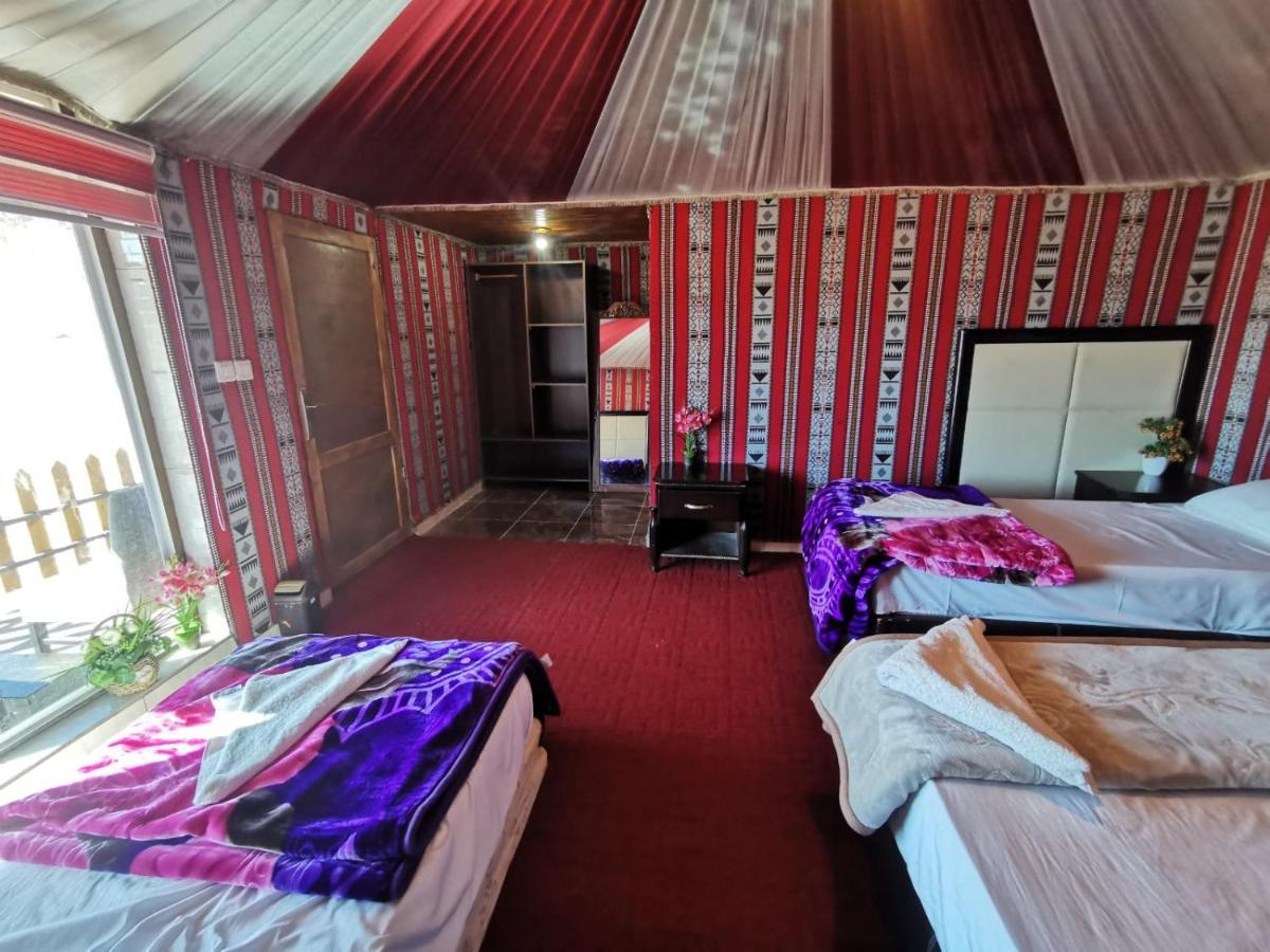 Wadi Rum Oscar Camp Bagian luar foto